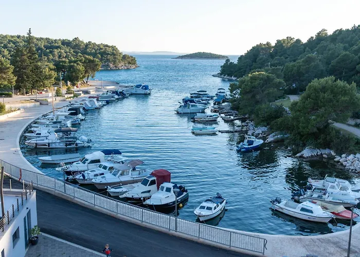 Plavi Val Apartments