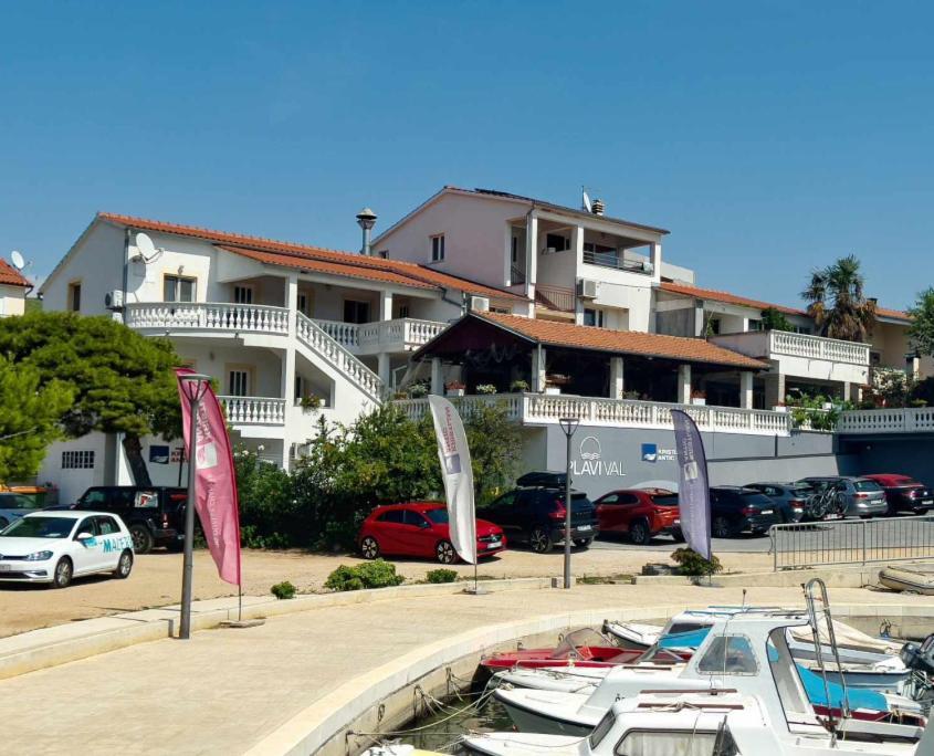 Apartment Plavi Val