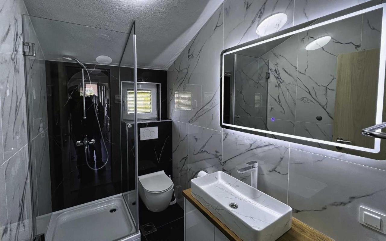 Plavi Val Apartmán *