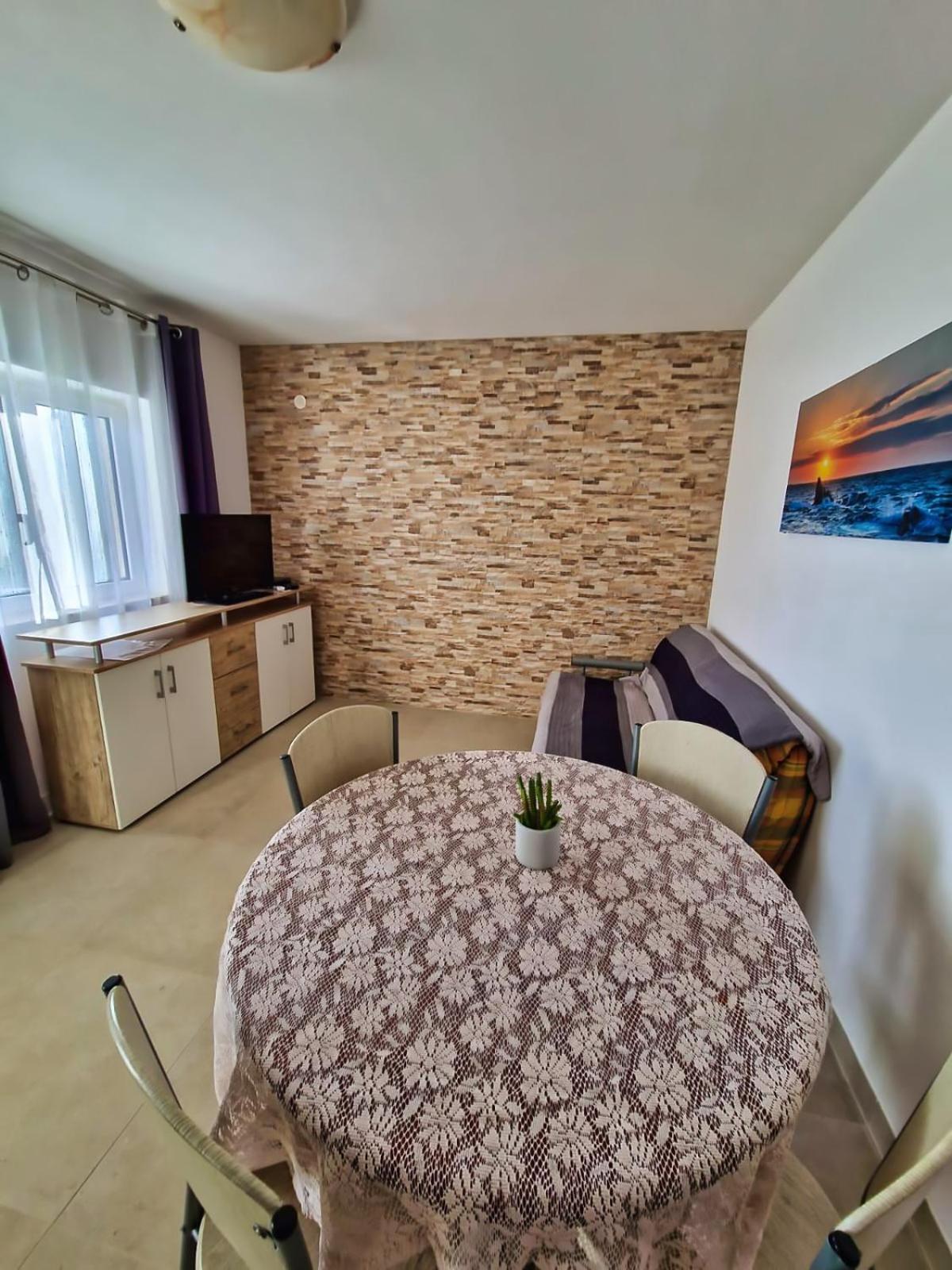 Plavi Val Apartmán *
